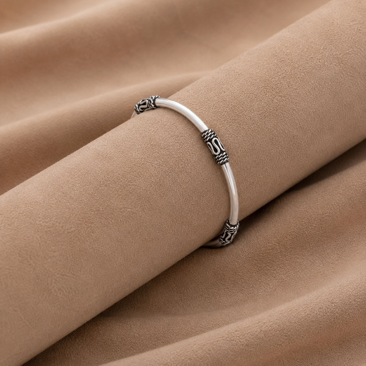 Baby Silver Hook Kada – OYA by Gemkara view 2