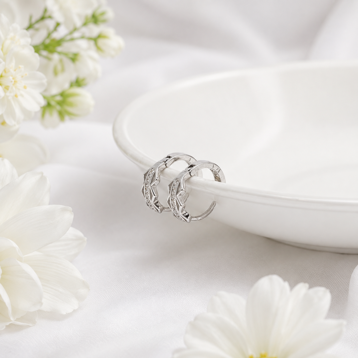 Crystal Chevron Silver Bali – OYA by Gemkara view 2
