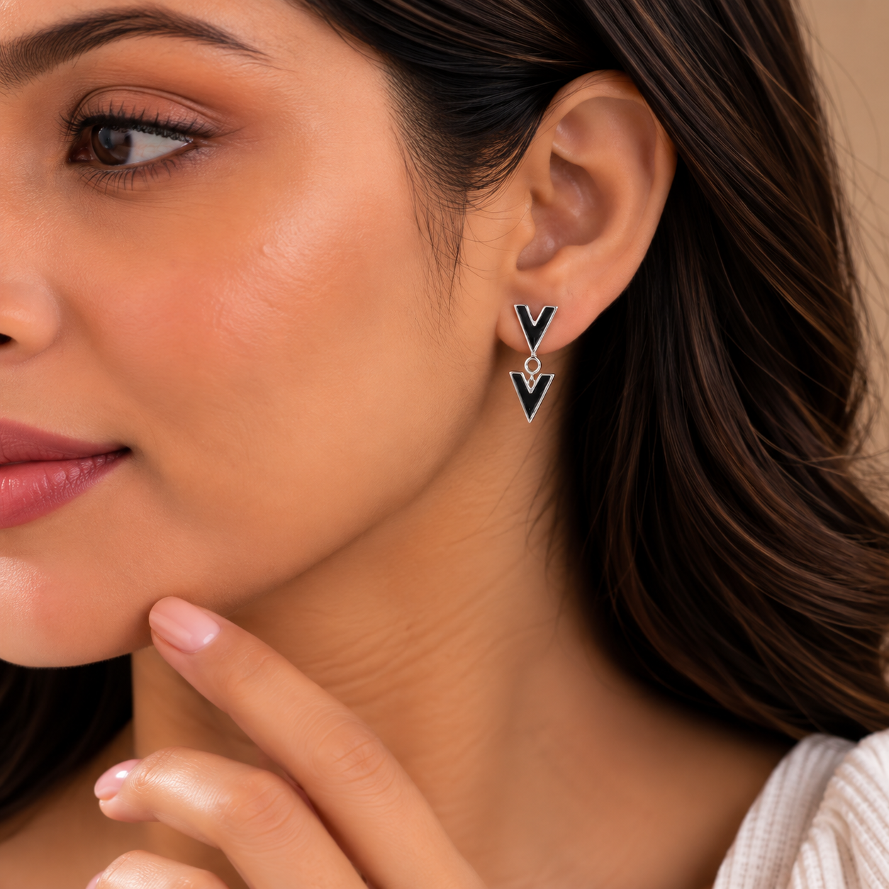 V-Shaped Stud Earrings preview