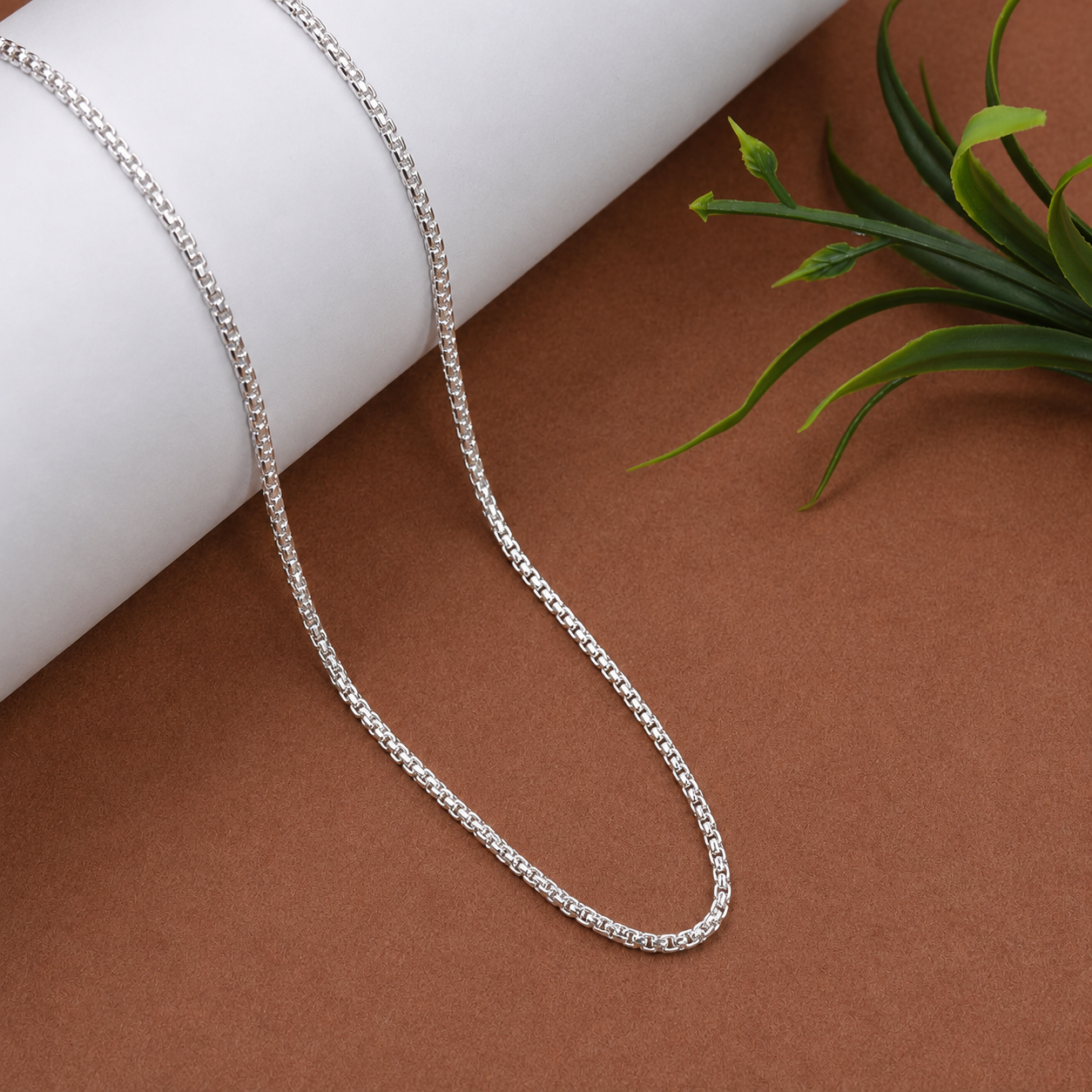 Classic Curb Chain preview