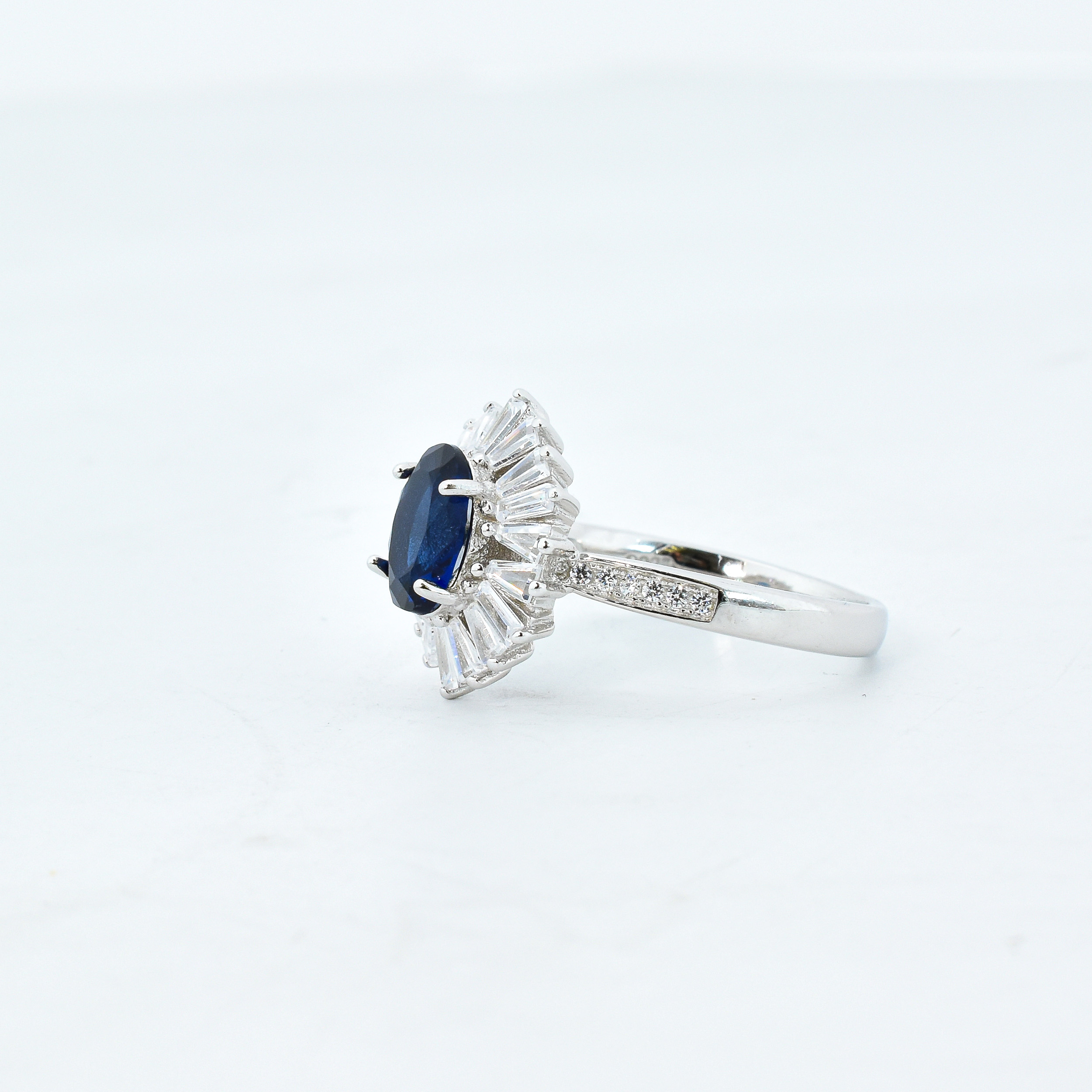 Ladies Ring