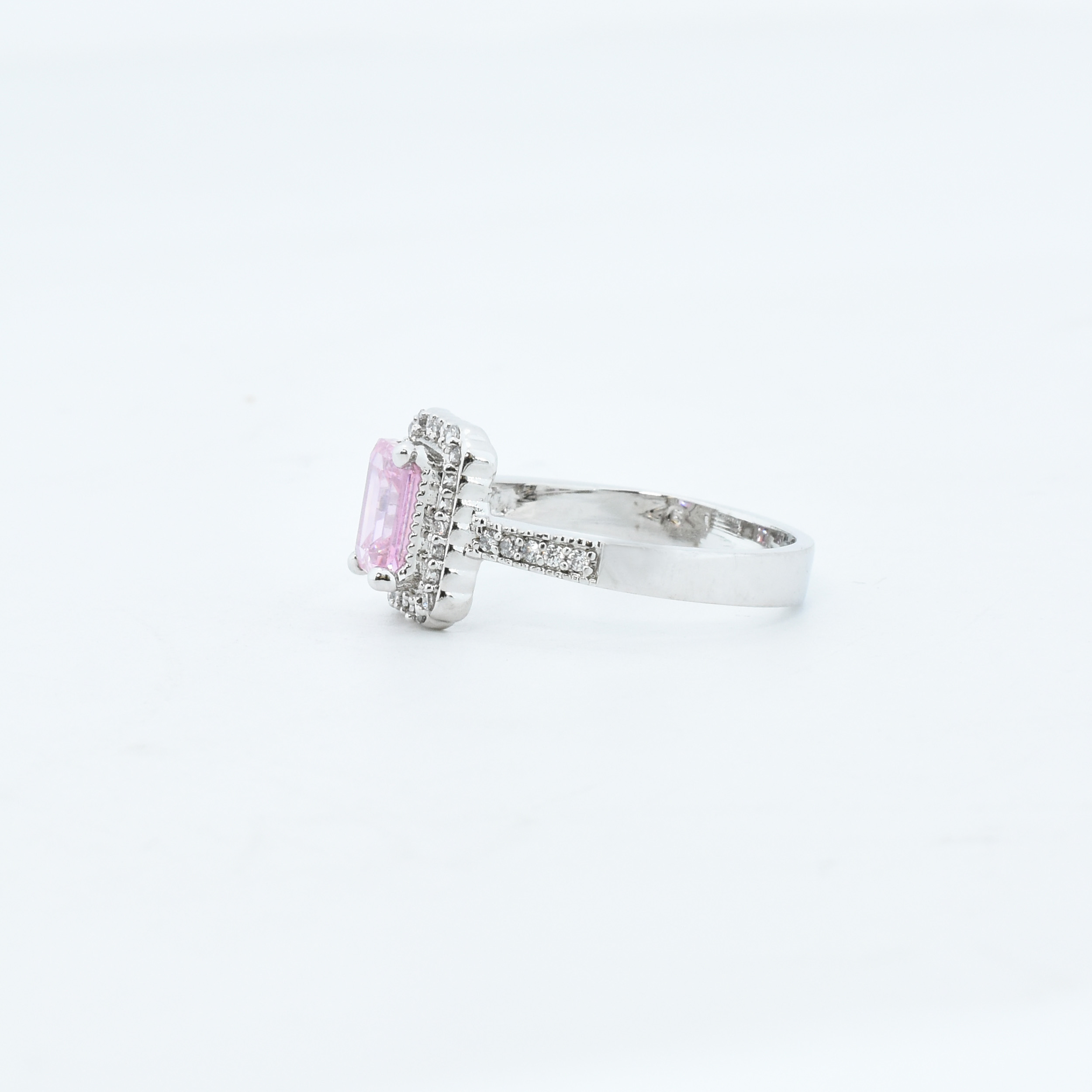 Ladies Ring