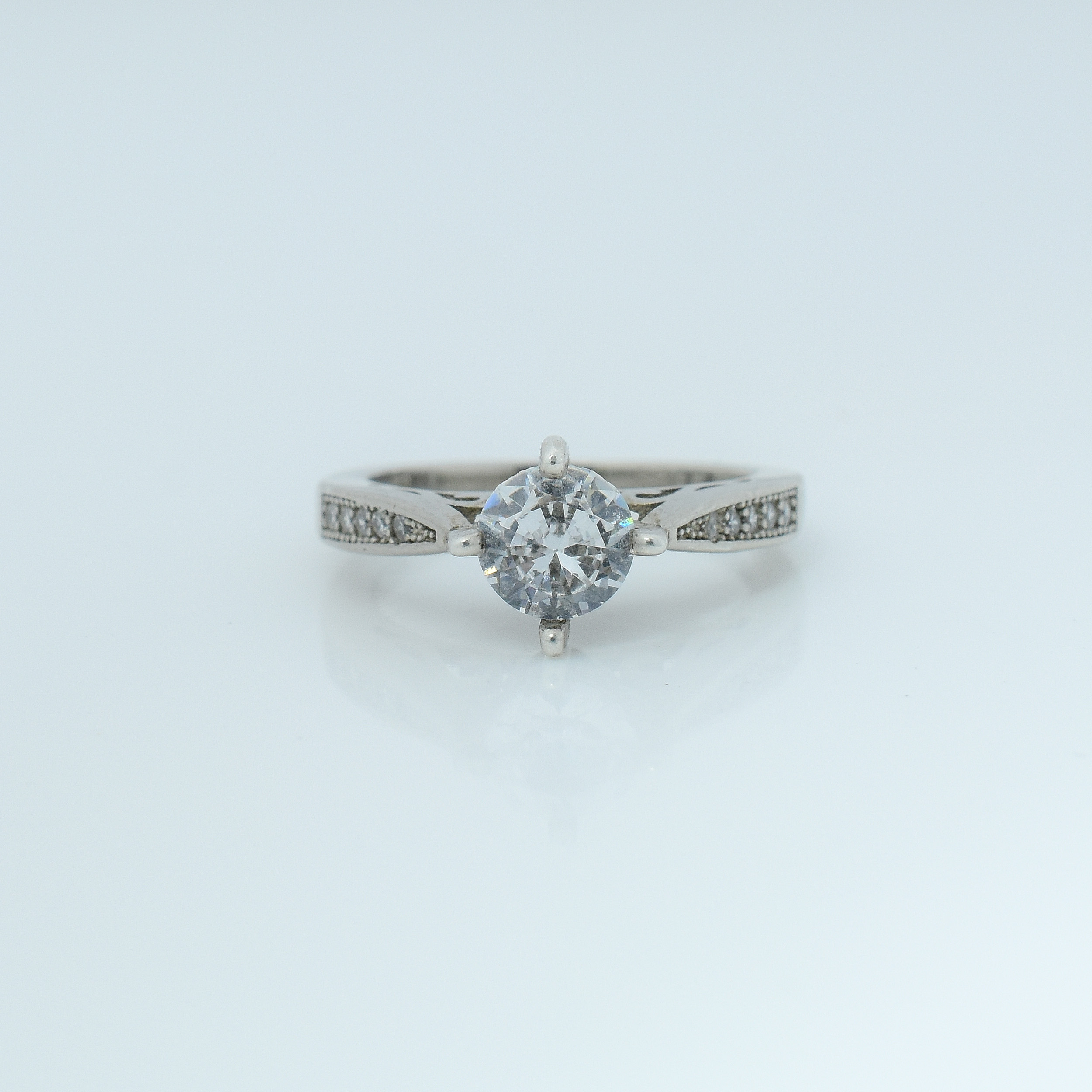 Ladies Ring