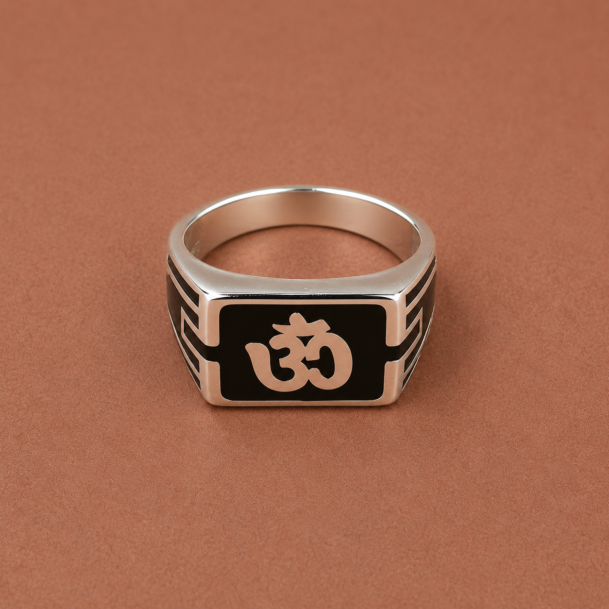 Men’s Silver Black Fleur-de-Lis Ring – OYA by Gemkara view 4