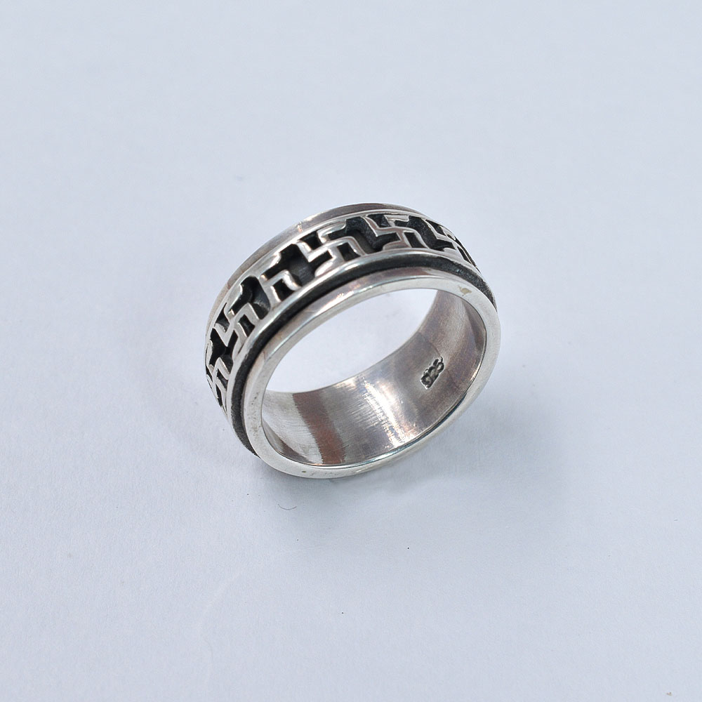 Men’s Silver Greek Key Band