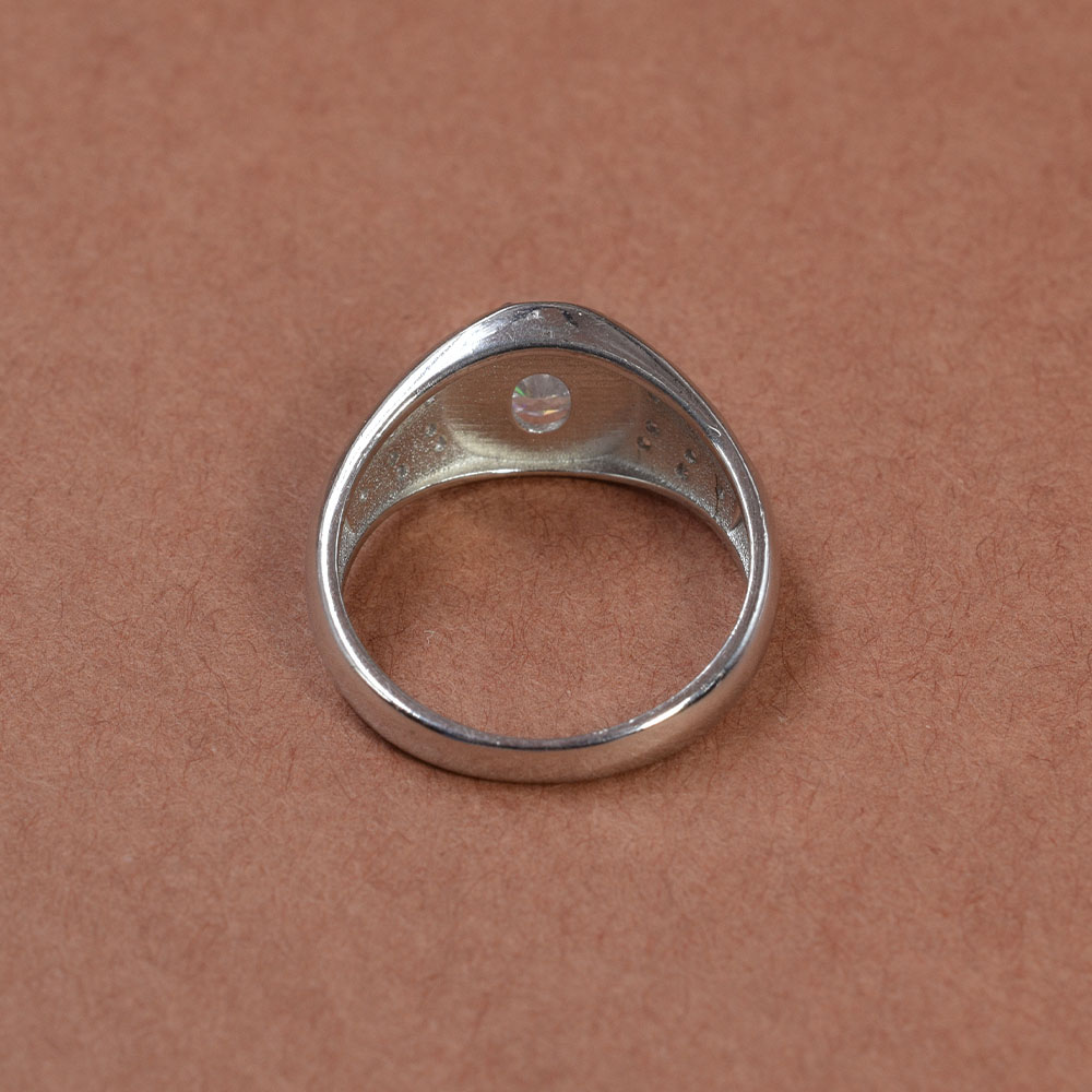 Round cubic zirconia pavé signet ring