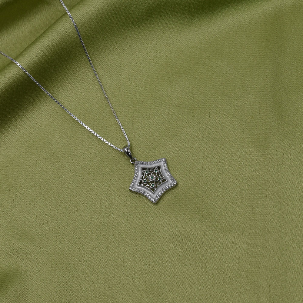 Starlace Pendant Set