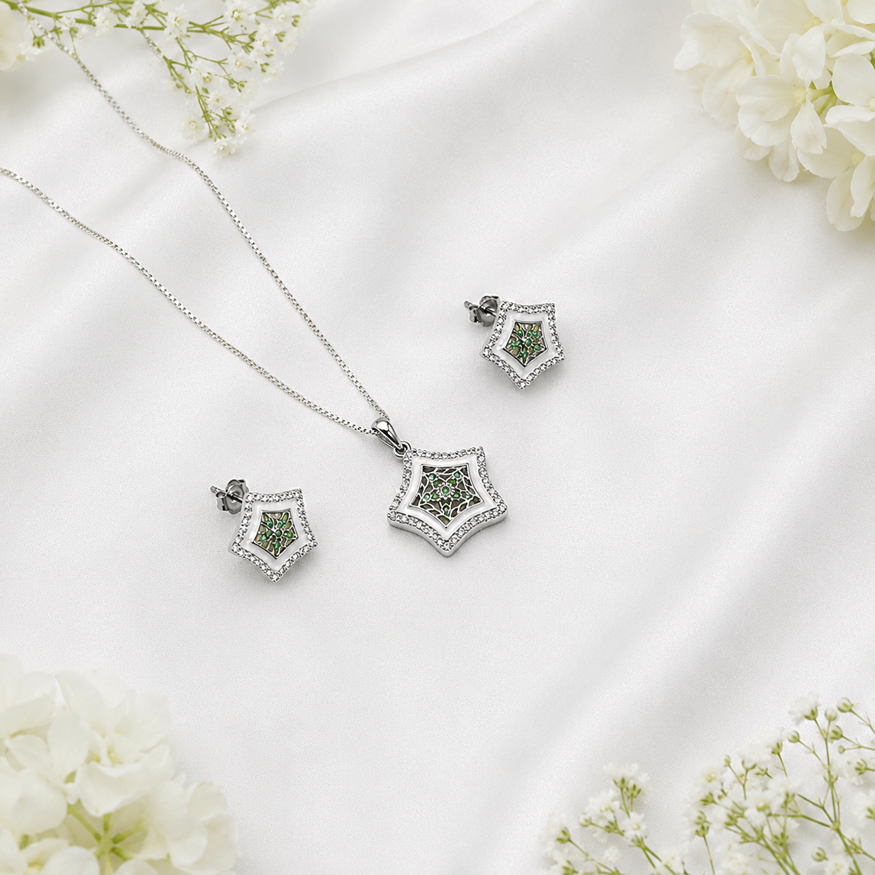 Starlace Pendant Set