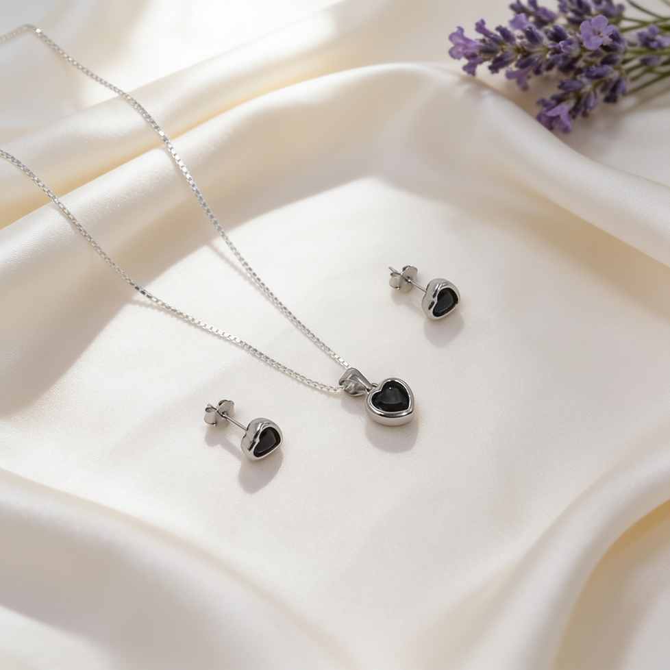 Velvet Heart Pendant Set